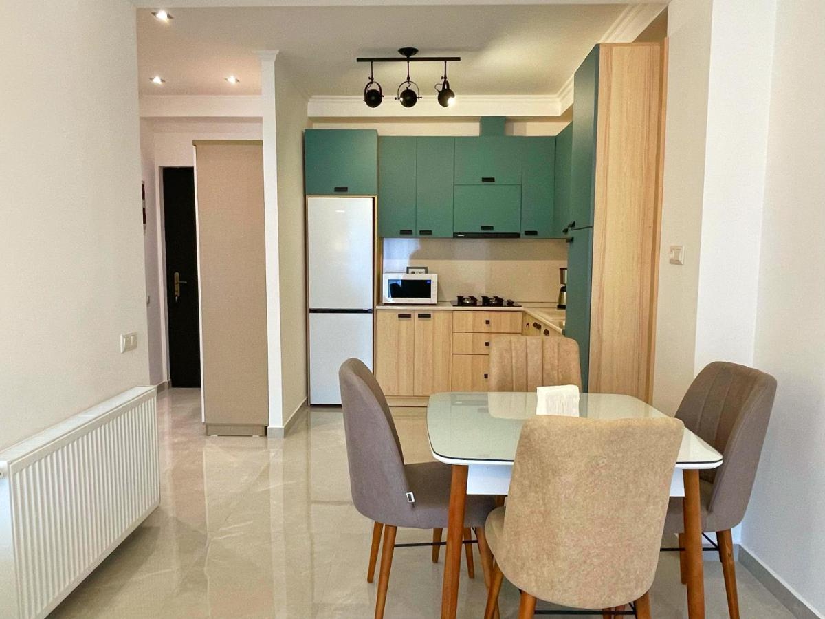 City Heart Luxury Apartment Kutaisi Eksteriør billede