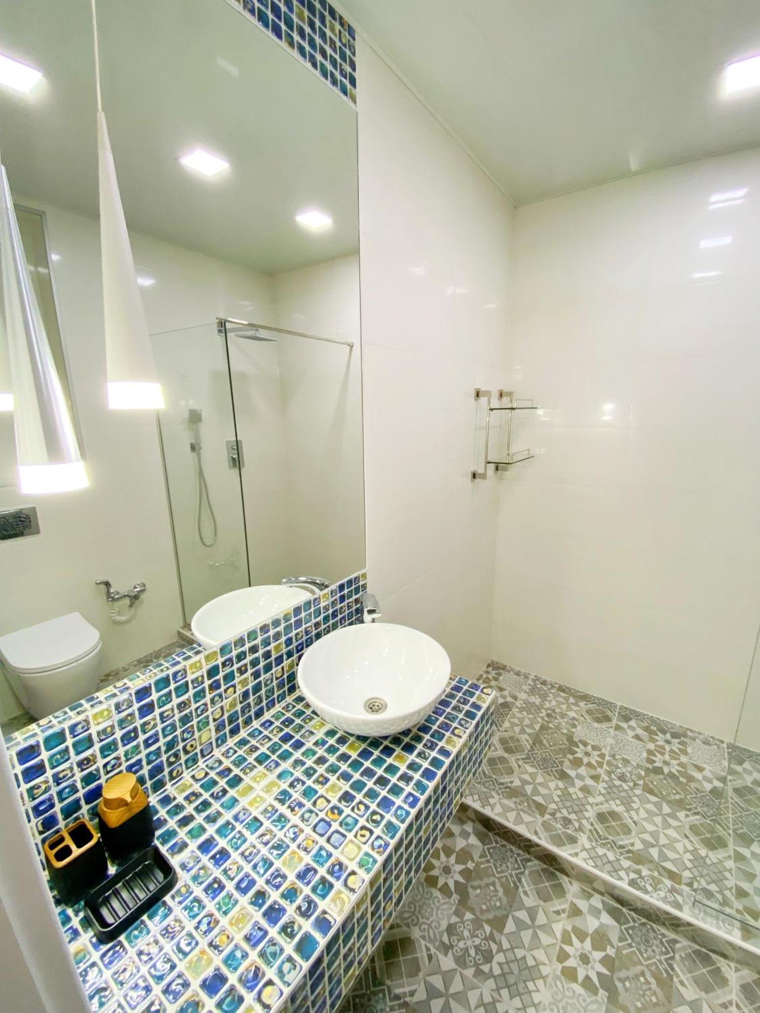 City Heart Luxury Apartment Kutaisi Eksteriør billede